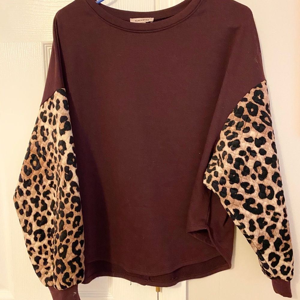 Leopard pullover